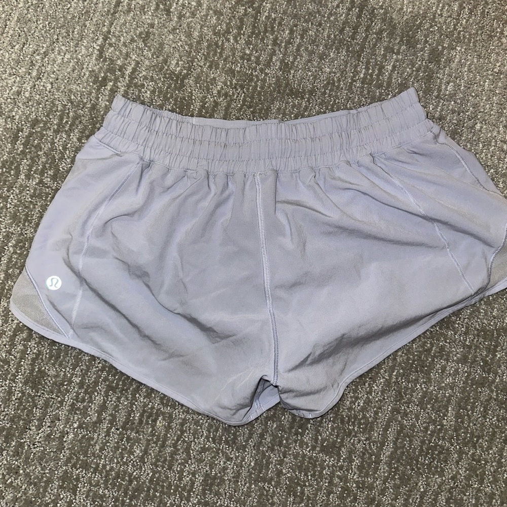 Lululemon Hotty Hot 2.5 Inch